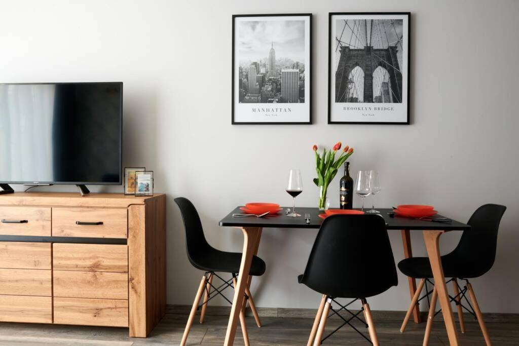 EASY RENT Apartamnents - Crystal Lublin Exteriör bild