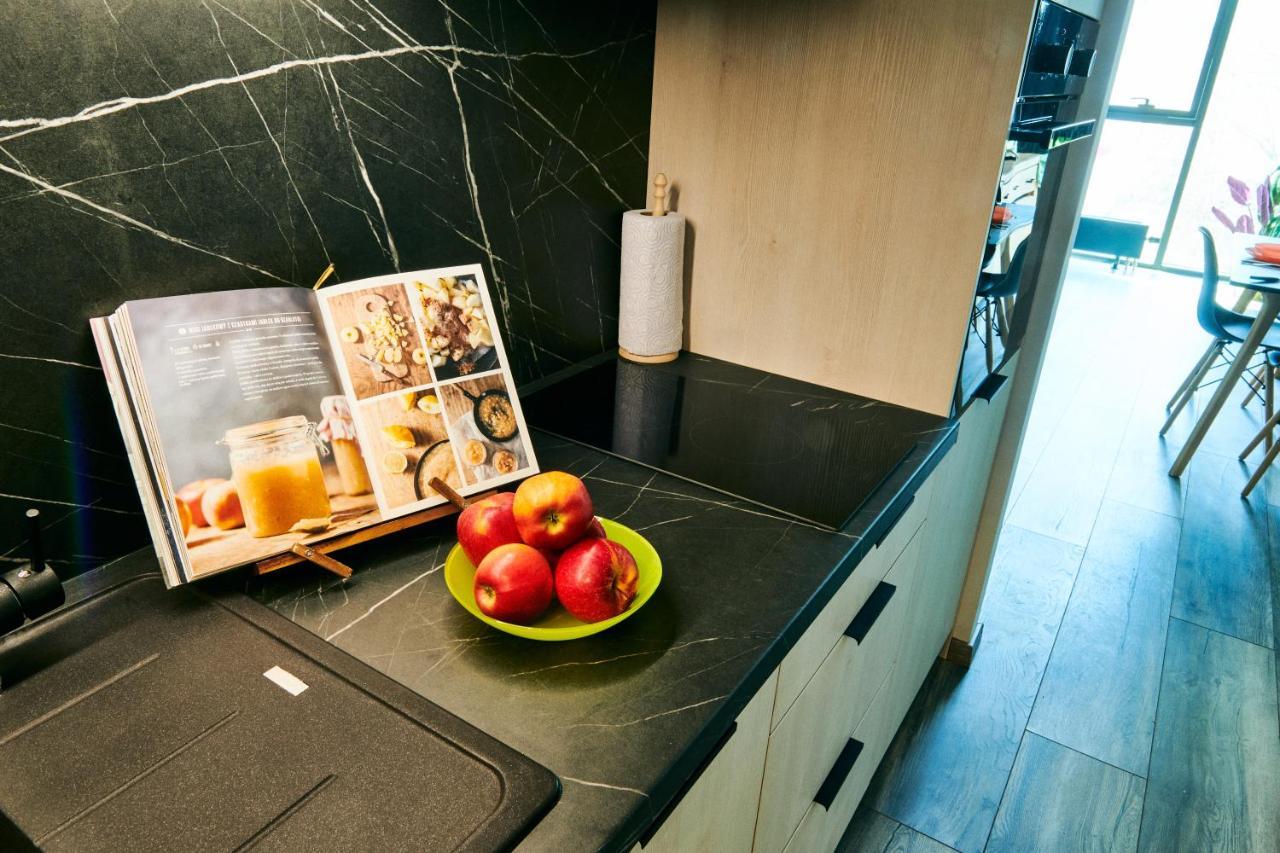 EASY RENT Apartamnents - Crystal Lublin Exteriör bild